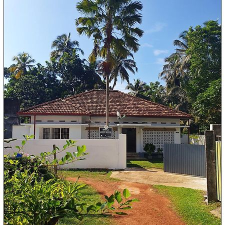 Sri Nimali Guesthouse Hikkaduwa Eksteriør bilde
